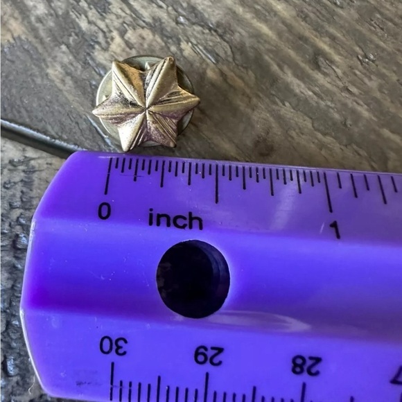 Vtg Lot Of 4 Girl Scouts Membership Stars Pin Gold Tone - Picture 4 of 4